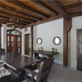 5 bedroom bayside villa with pool near Kotor, sleeps 12